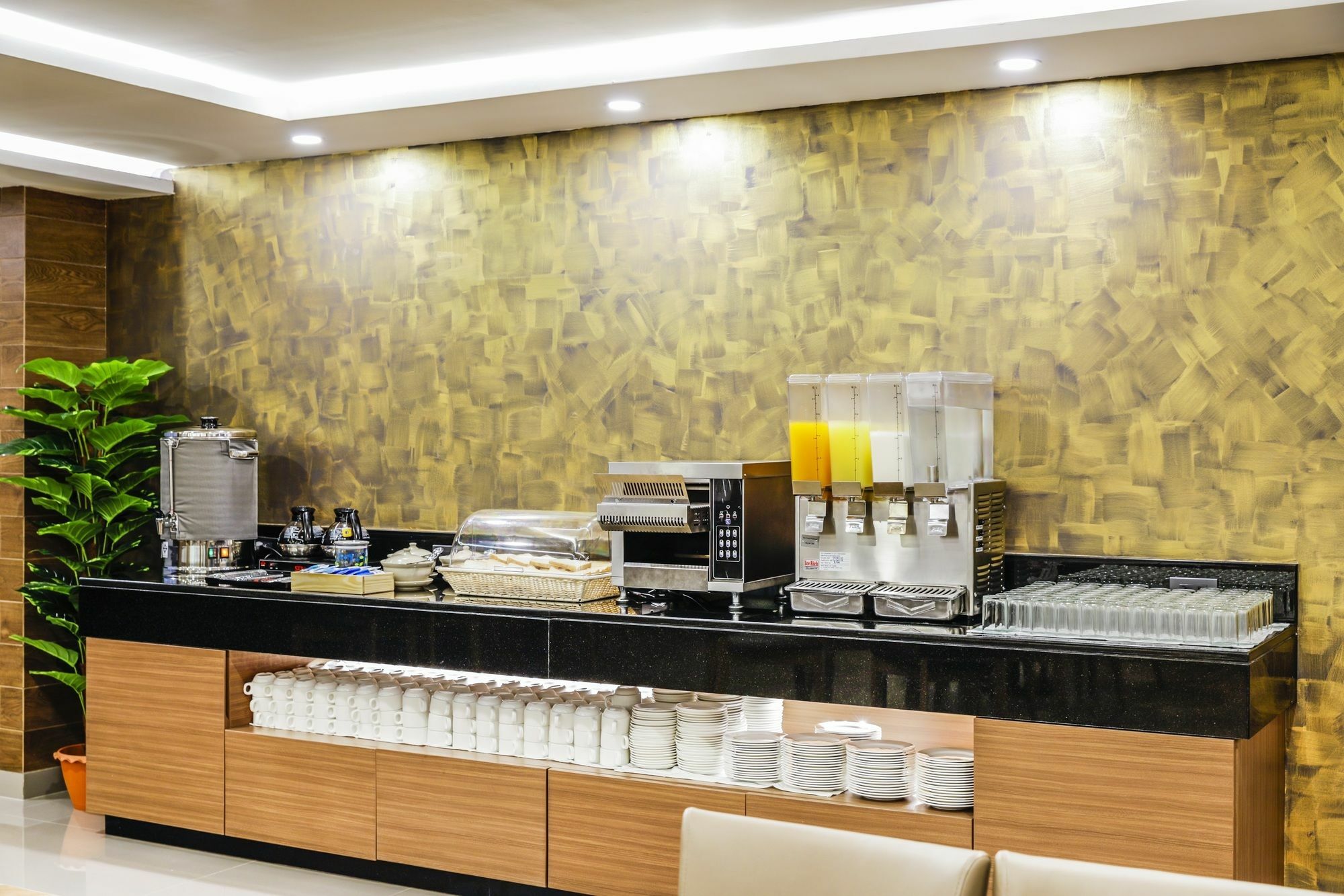 Livotel Hotel Hua Mak Bangkok Buitenkant foto