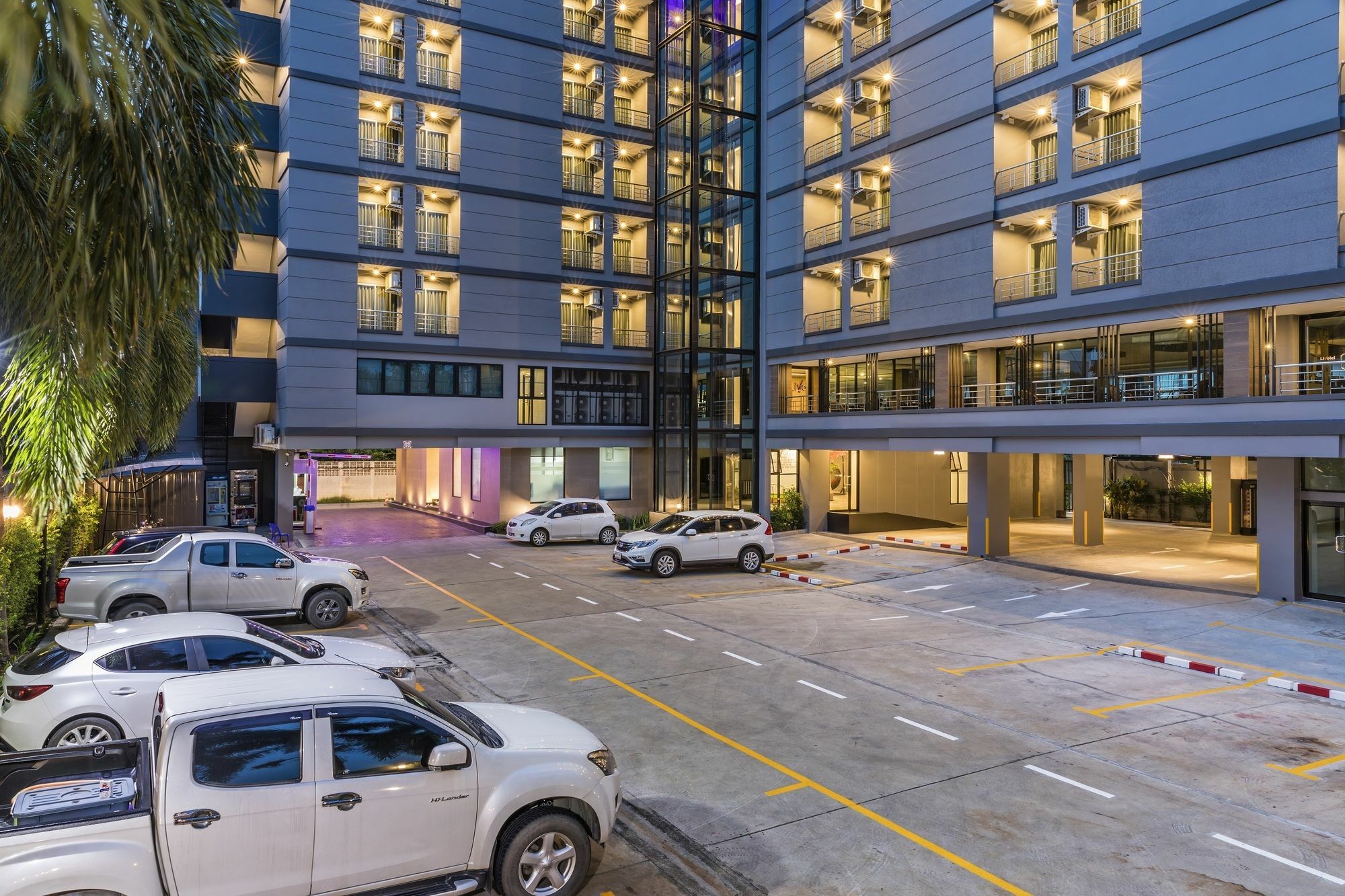 Livotel Hotel Hua Mak Bangkok Buitenkant foto